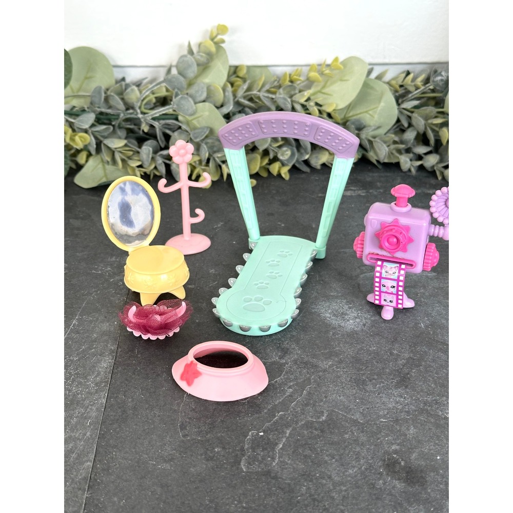 Littlest Pet Shop accessory lot camera Stylin Pets Runway Catwalk  LPS Hasbro